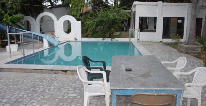 Hotel Peacock Holiday Resort